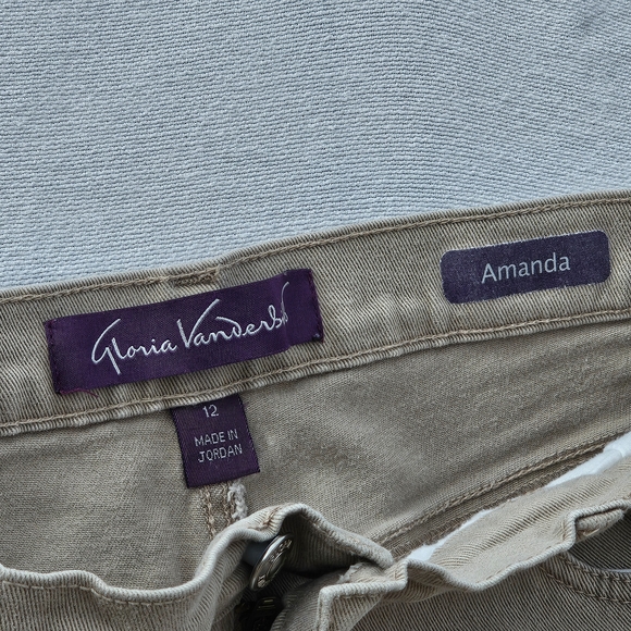 Gloria Vanderbilt Beige Straight Leg Jeans - Picture 4 of 4